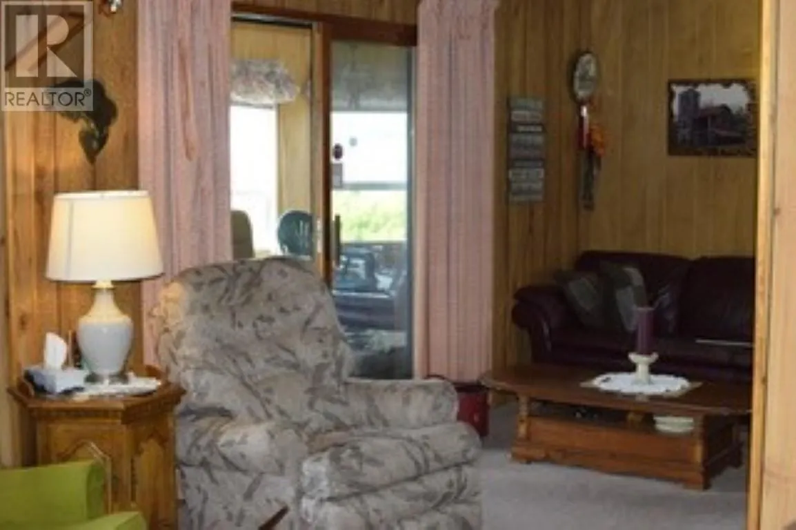 224 Lakeshore DR