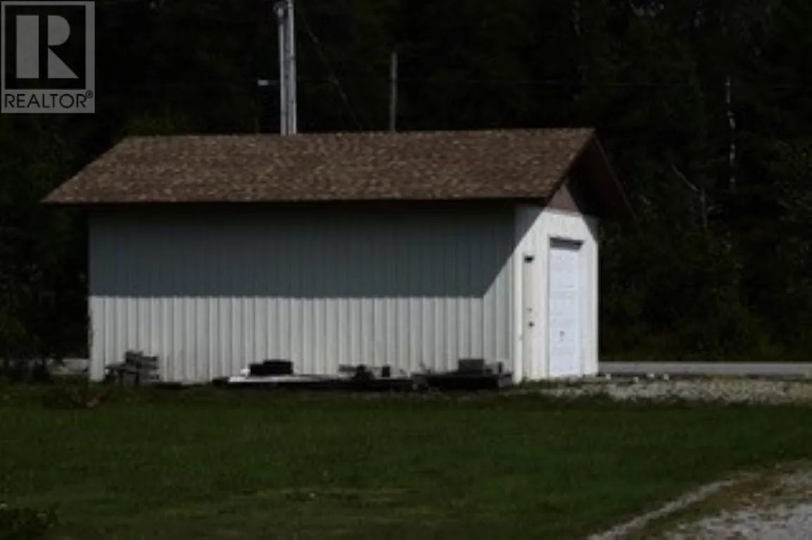 224 Lakeshore DR
