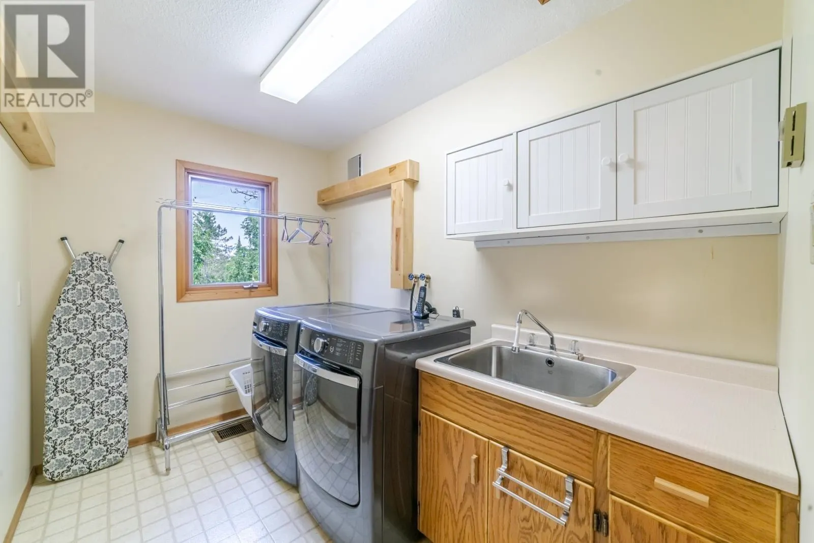 13677 HWY 17 E