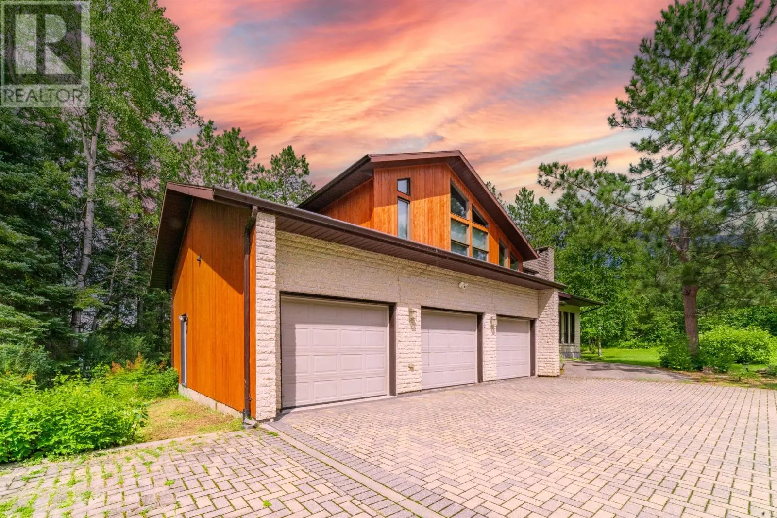 13677 HWY 17 E