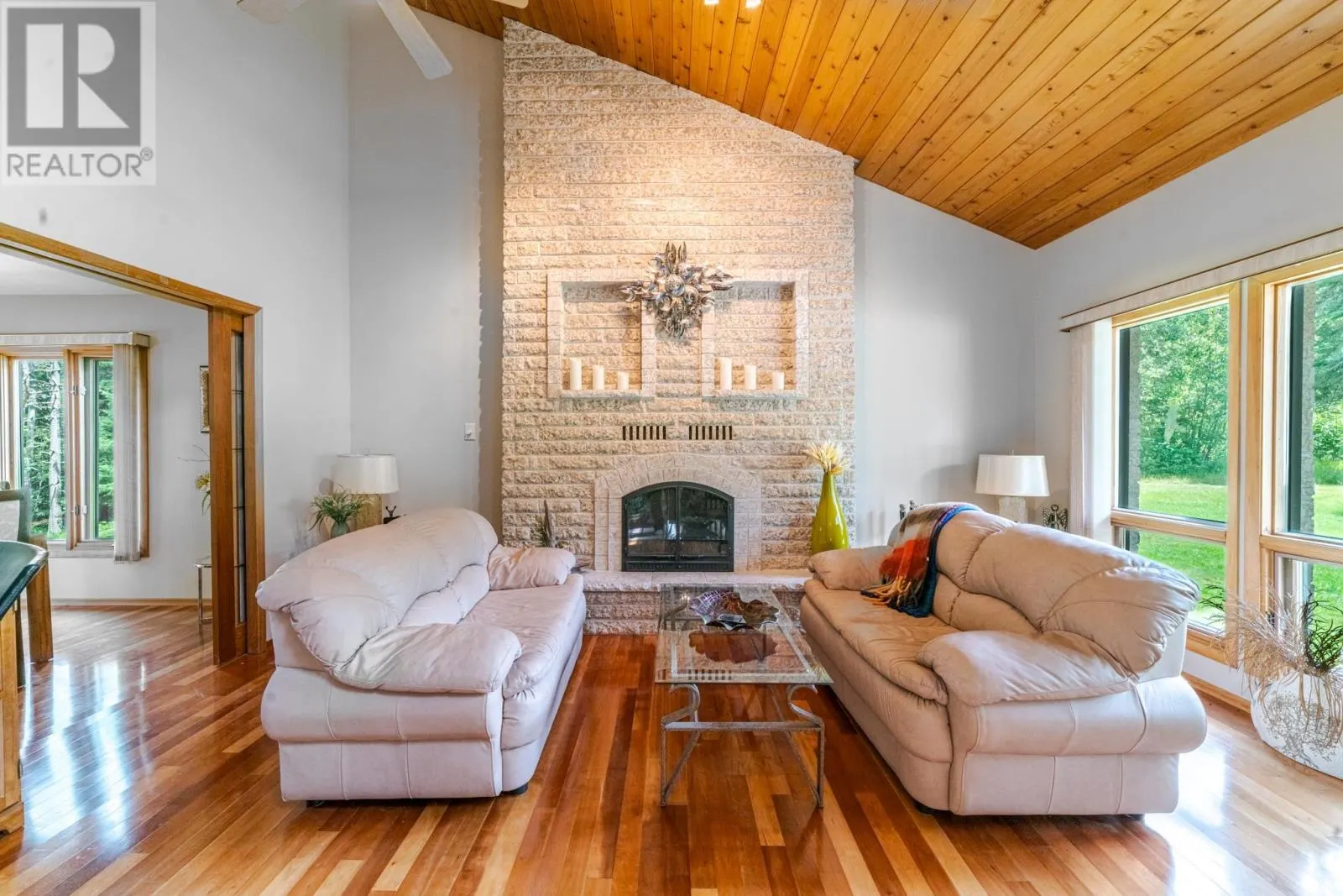 13677 HWY 17 E