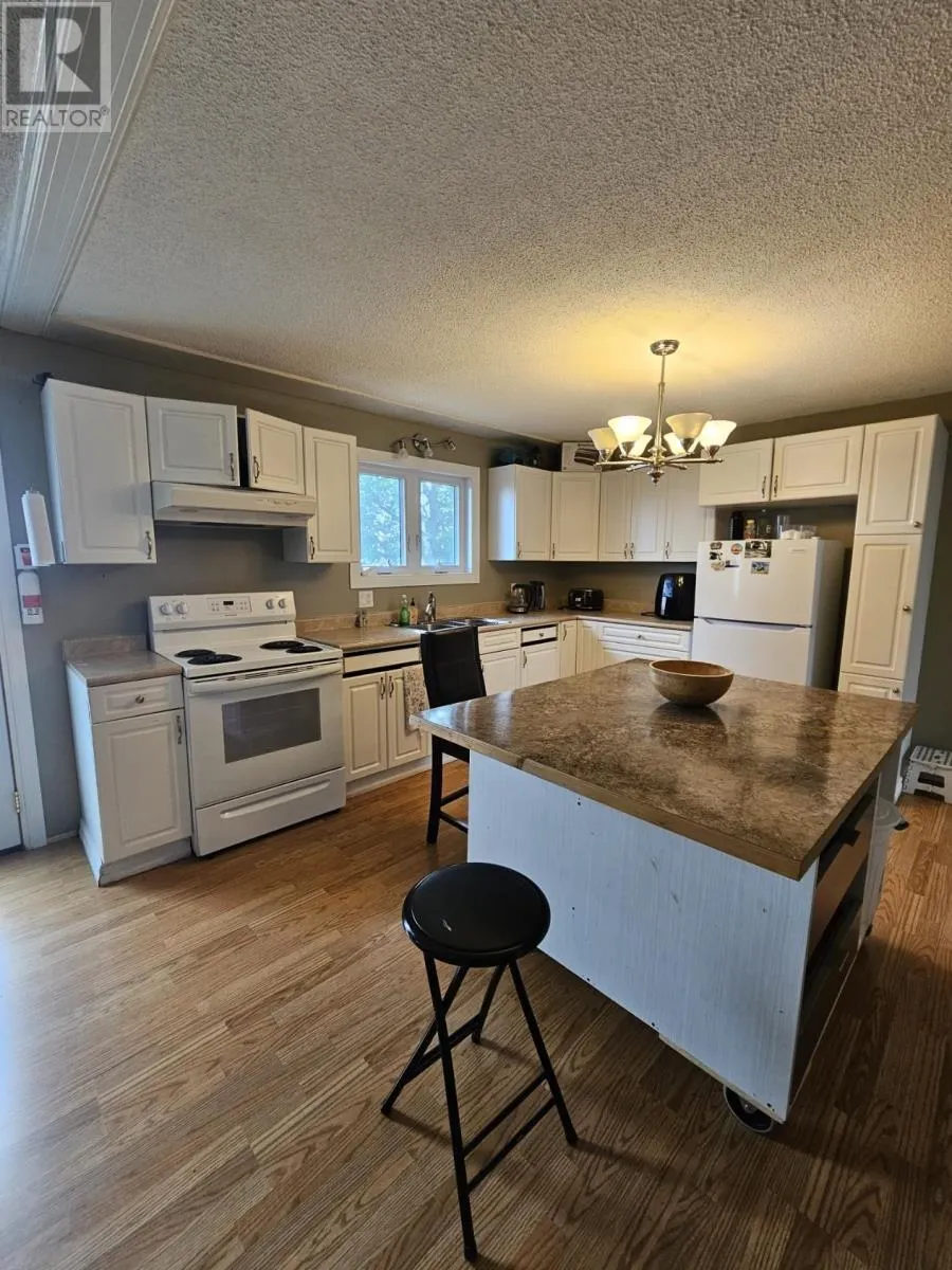 214 Lakeshore Drive