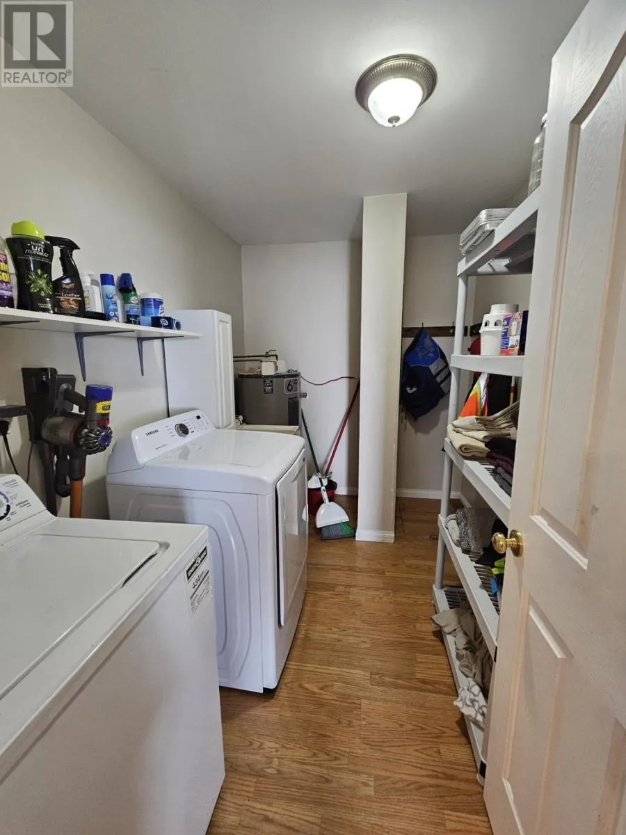 214 Lakeshore Drive