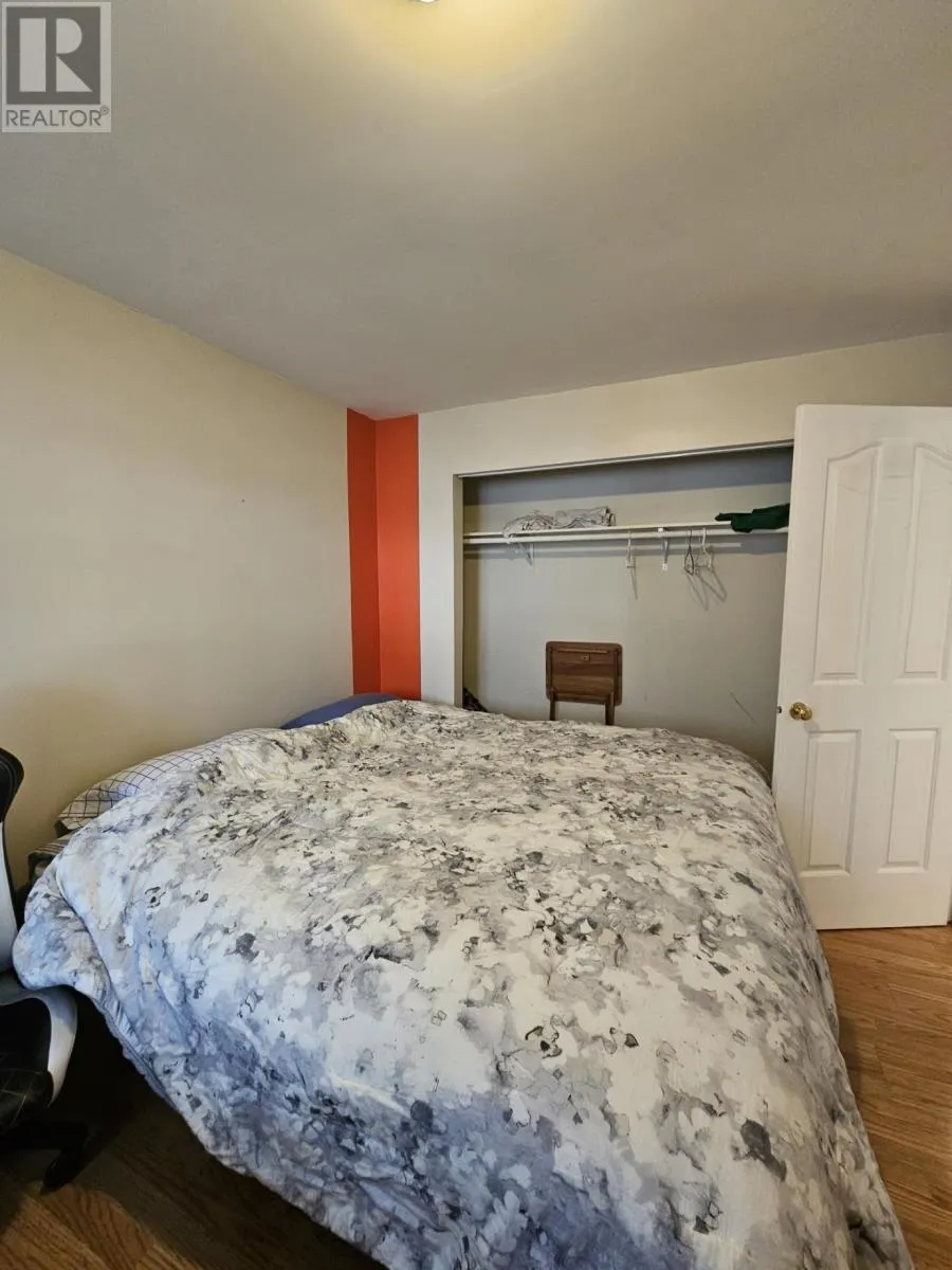 214 Lakeshore Drive