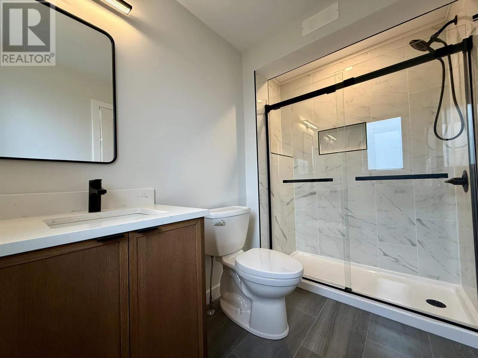 133 Bruin CRES