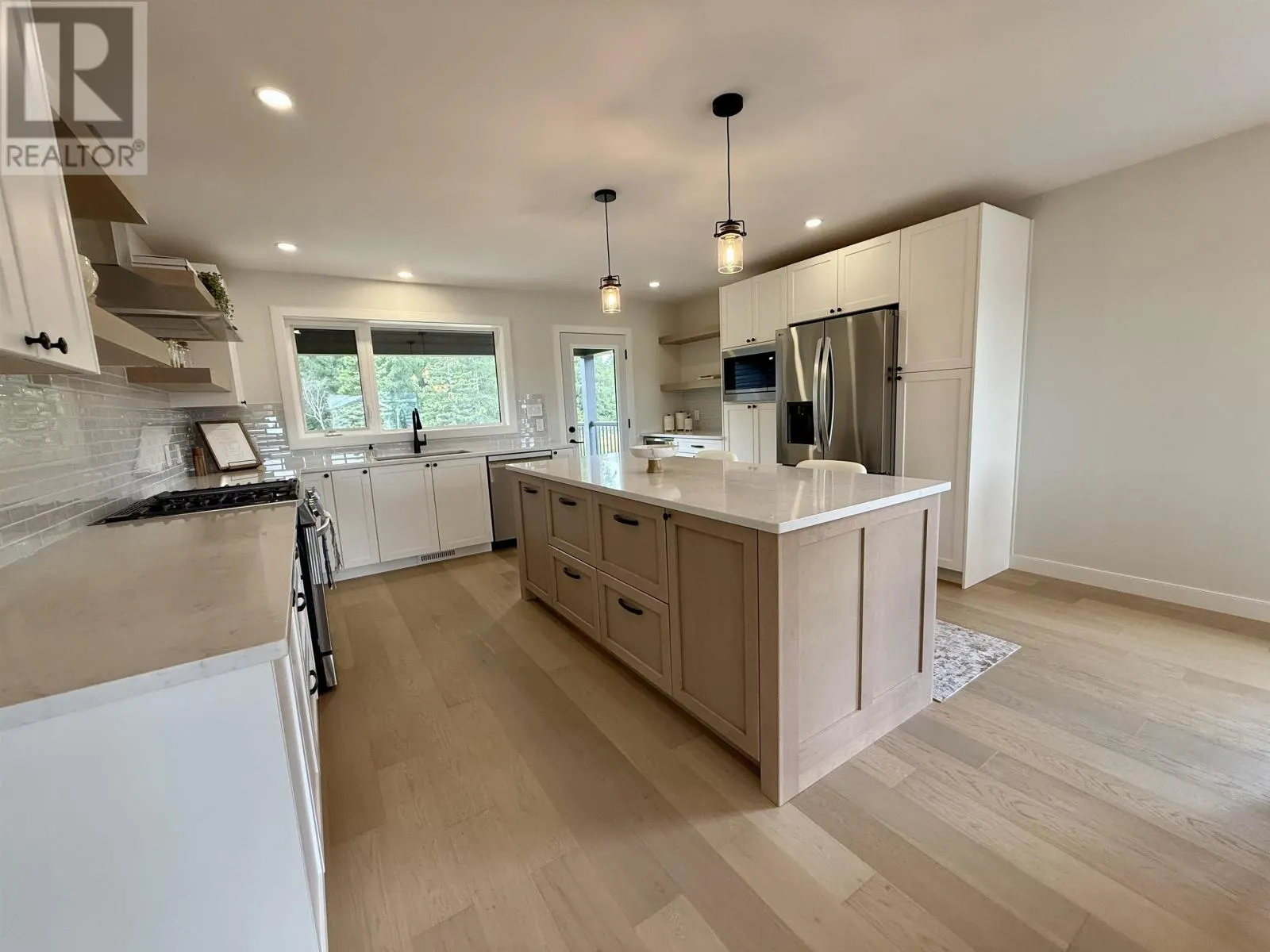 133 Bruin CRES