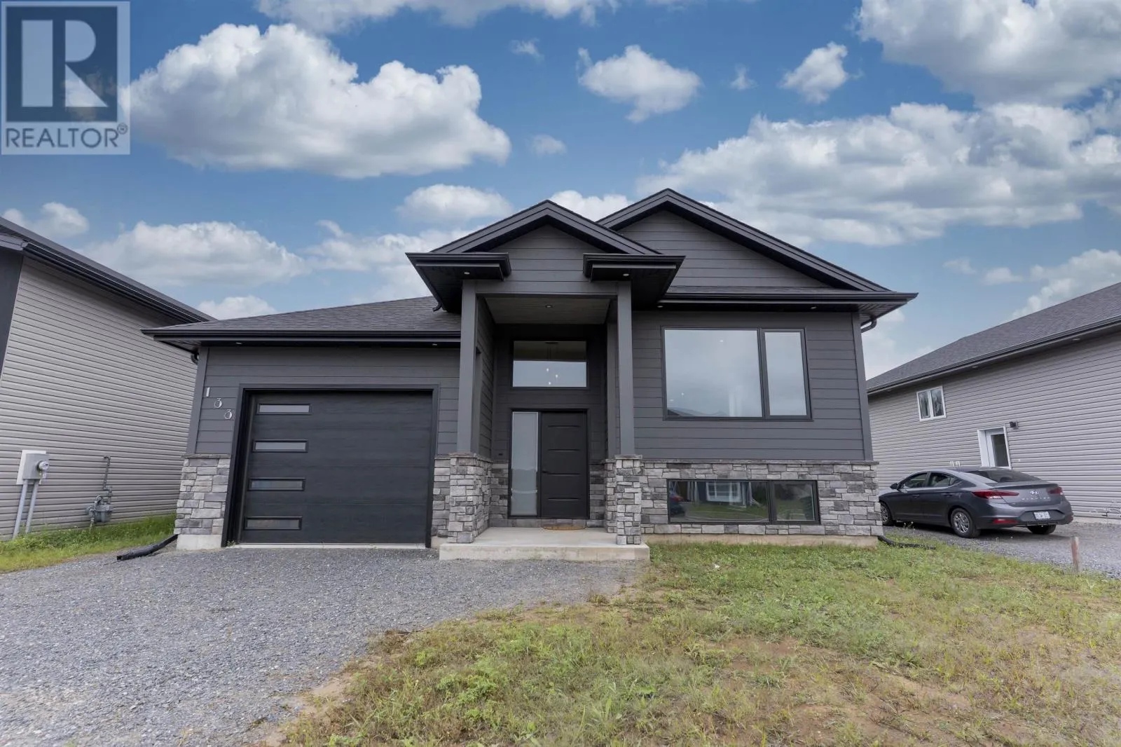 133 Bruin CRES