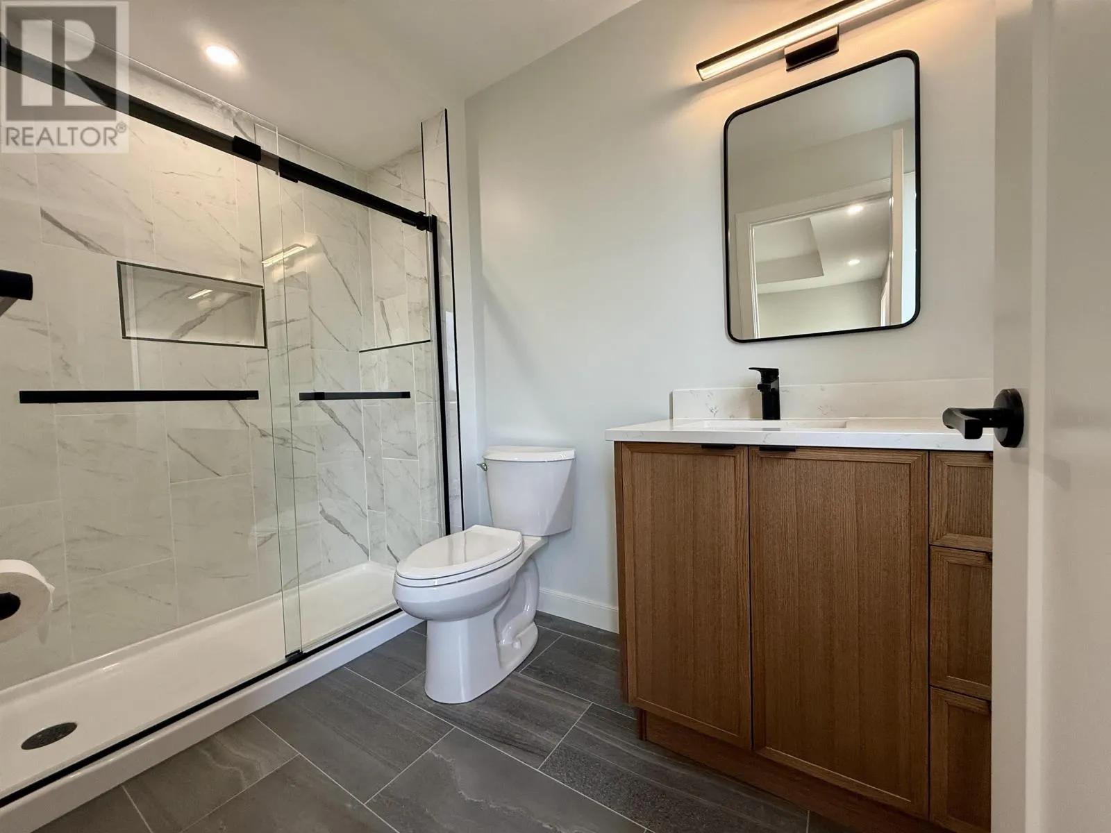 178 Bruin CRES