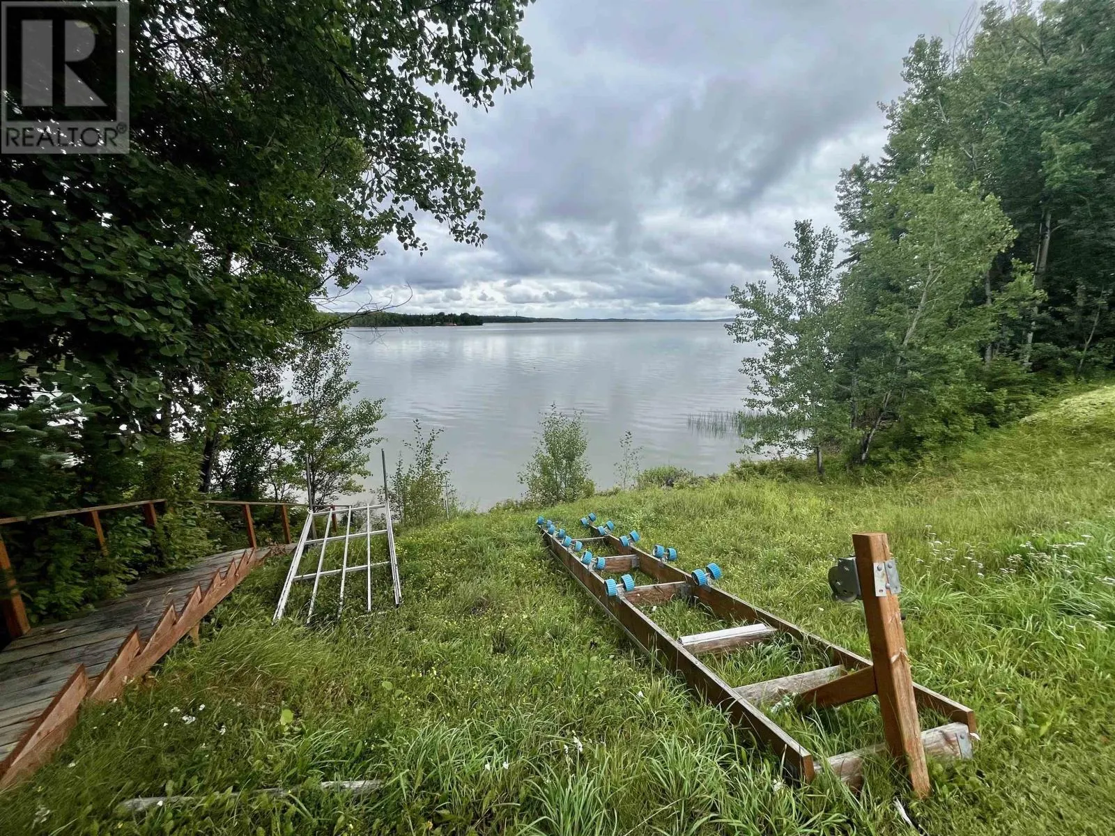 206 McMillan CRES