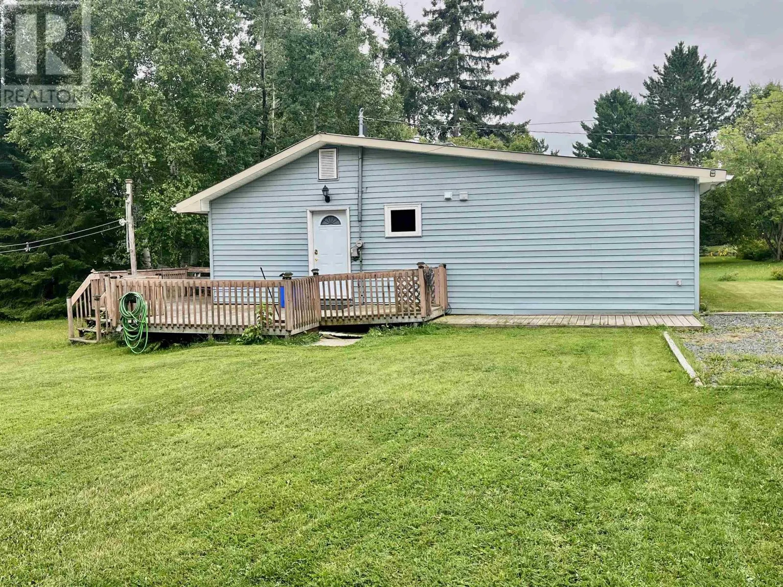 206 McMillan CRES