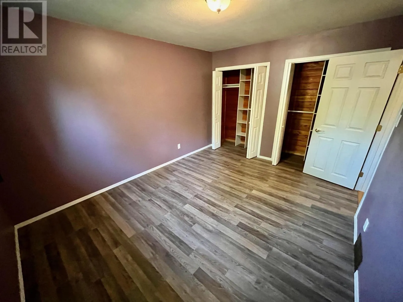 206 McMillan CRES