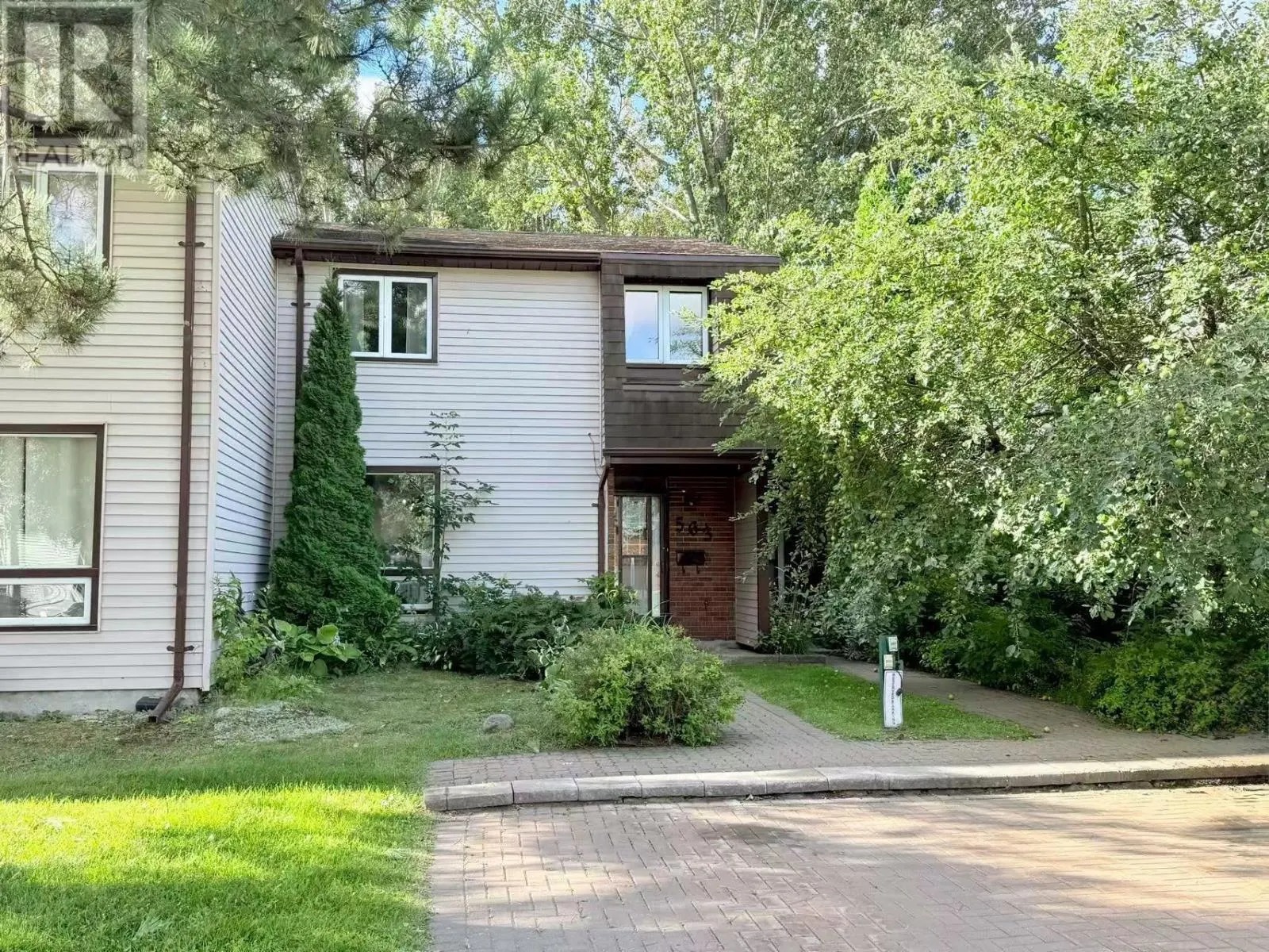 563 Pasteur RD