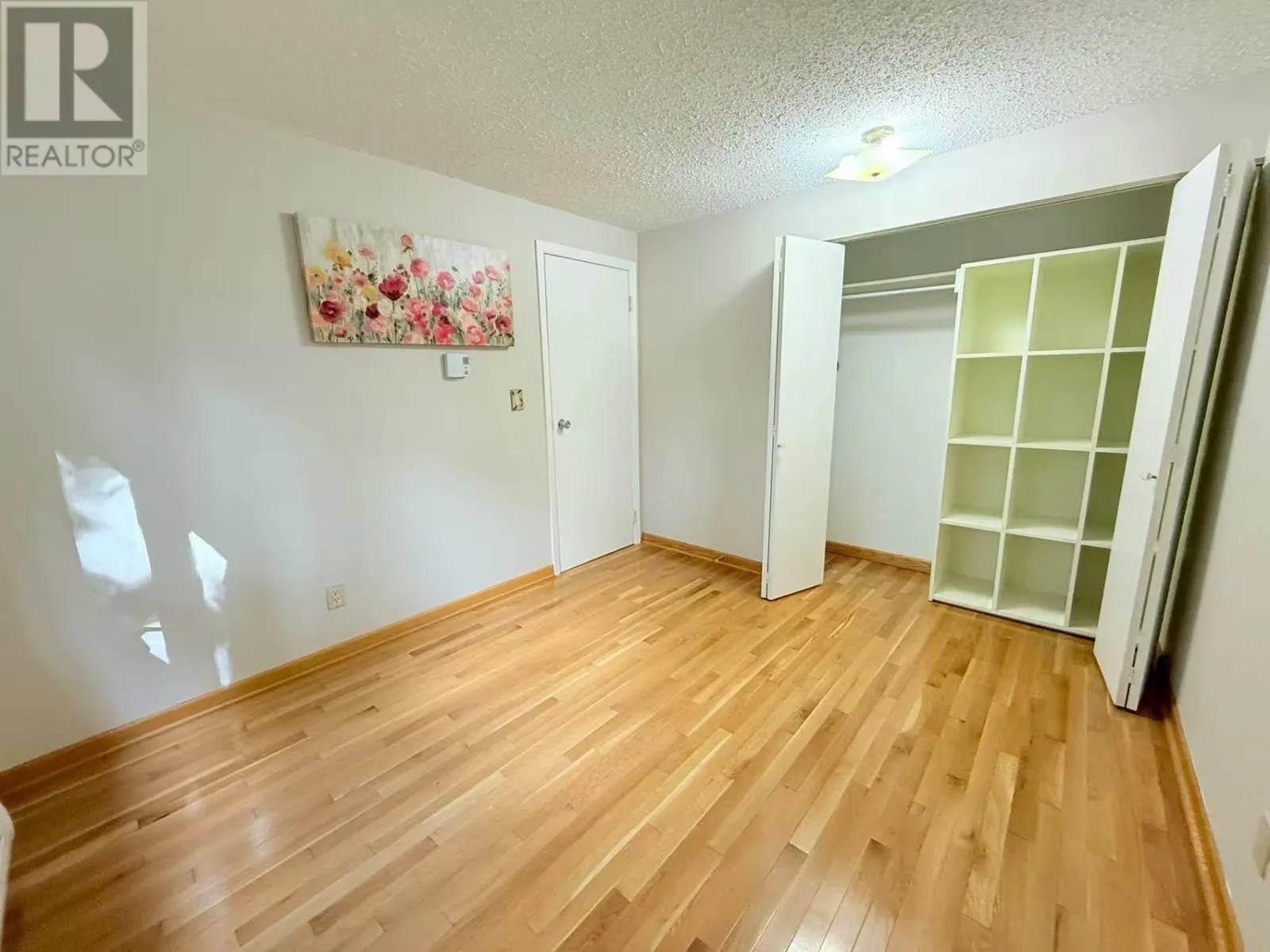 563 Pasteur RD