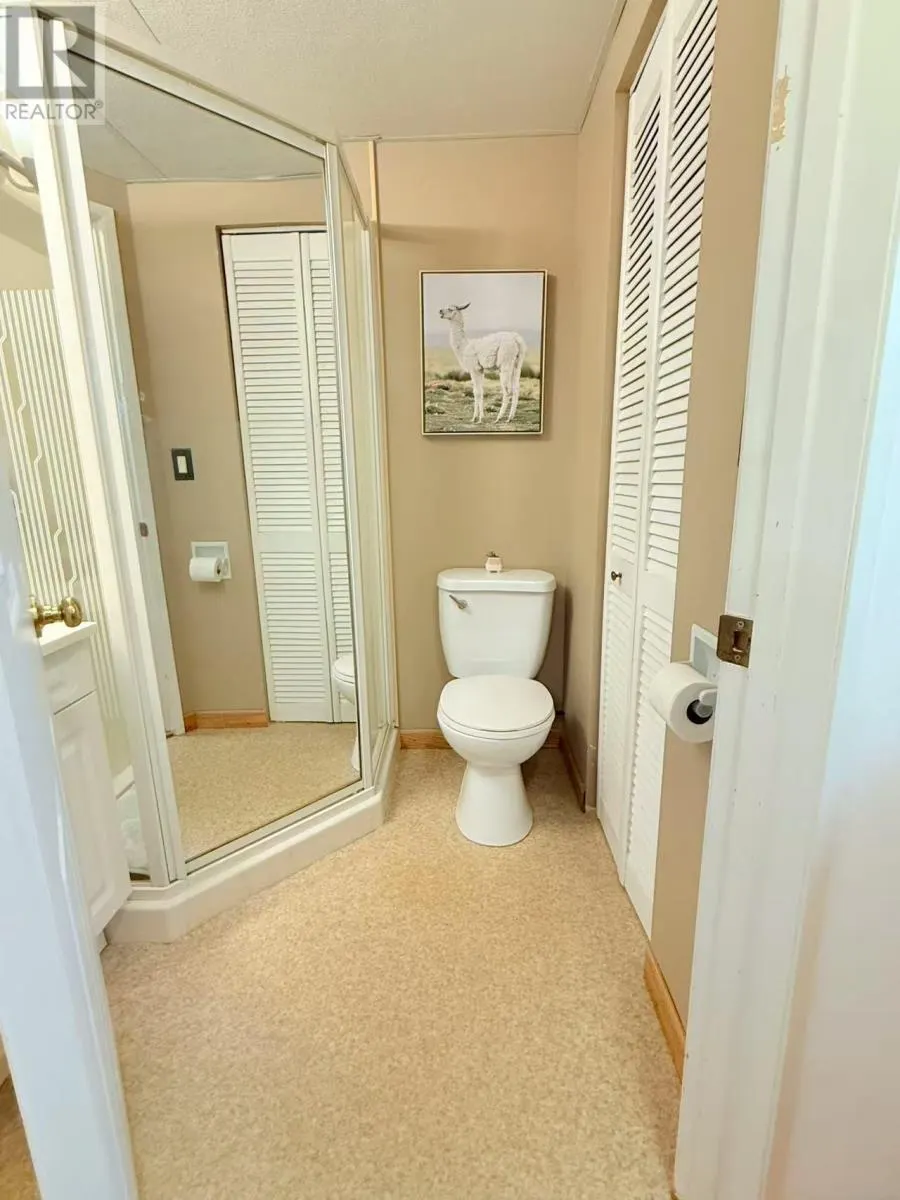 563 Pasteur RD