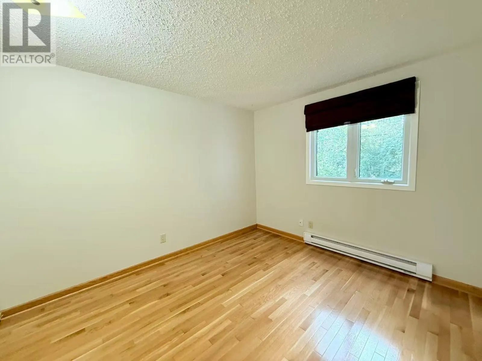 563 Pasteur RD