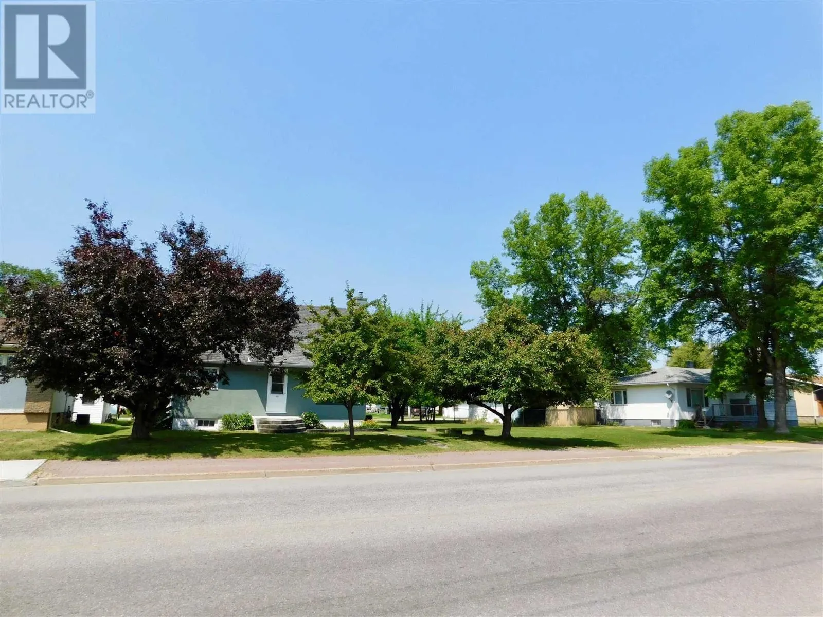 100 Memorial AVE