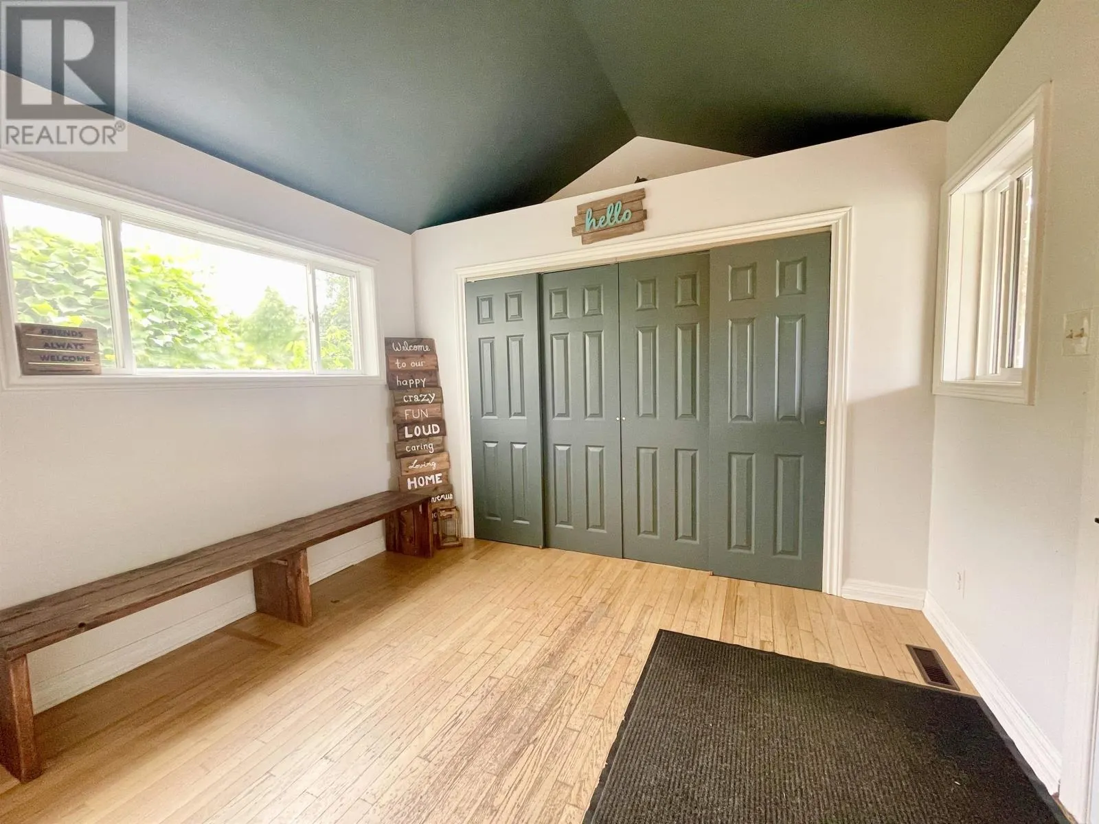 75 Elizabeth AVE