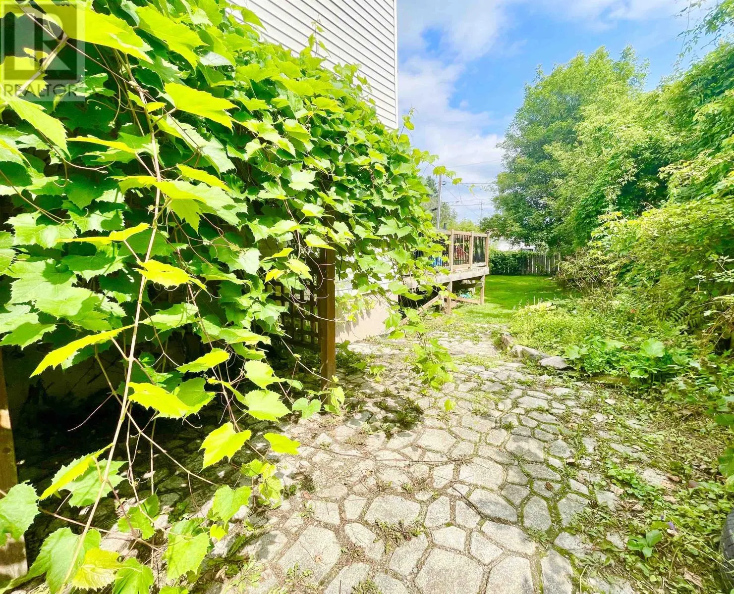 75 Elizabeth AVE