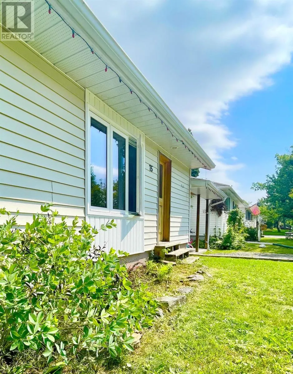 75 Elizabeth AVE