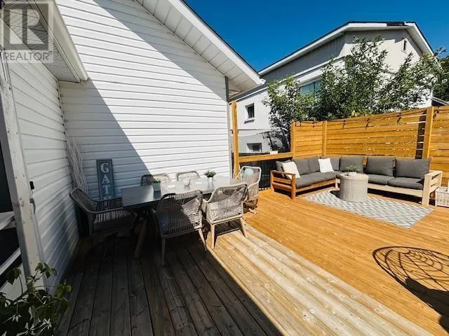 411 Ottawa St