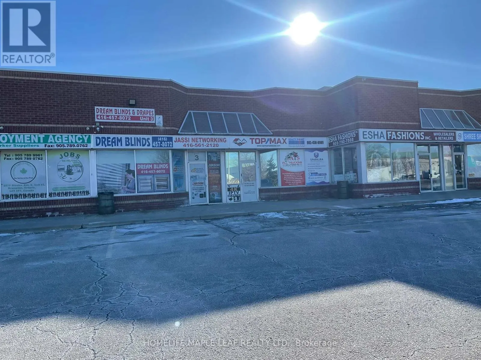 4 - 2575 STEELES AVENUE E