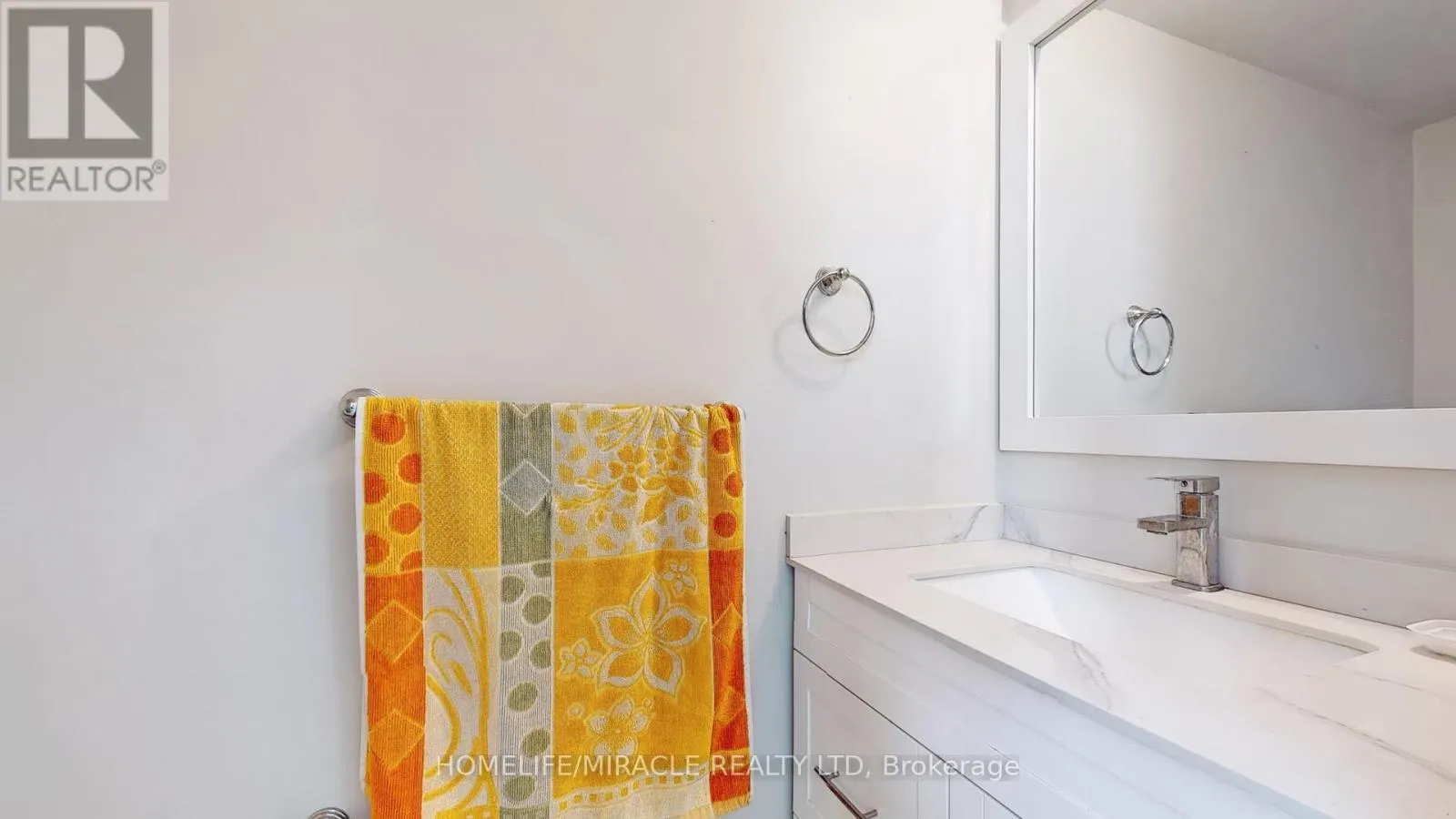 2 CLOVERCREST DRIVE