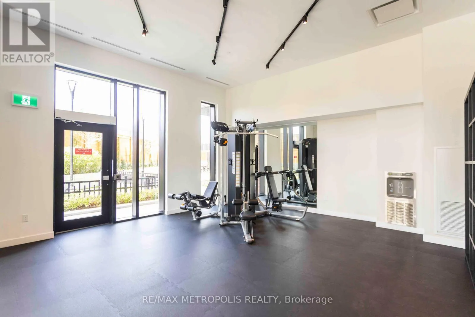 307 - 2300 ST CLAIR AVENUE W