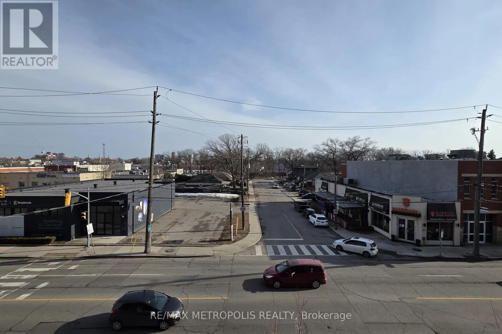 307 - 2300 ST CLAIR AVENUE W