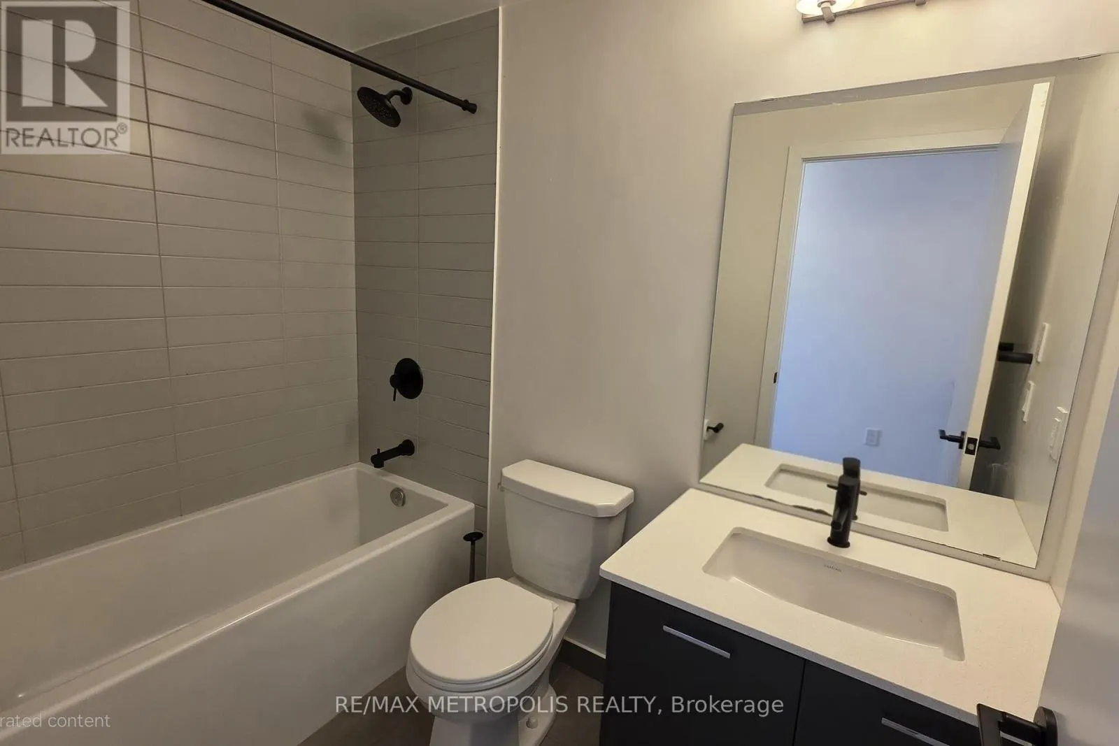 307 - 2300 ST CLAIR AVENUE W