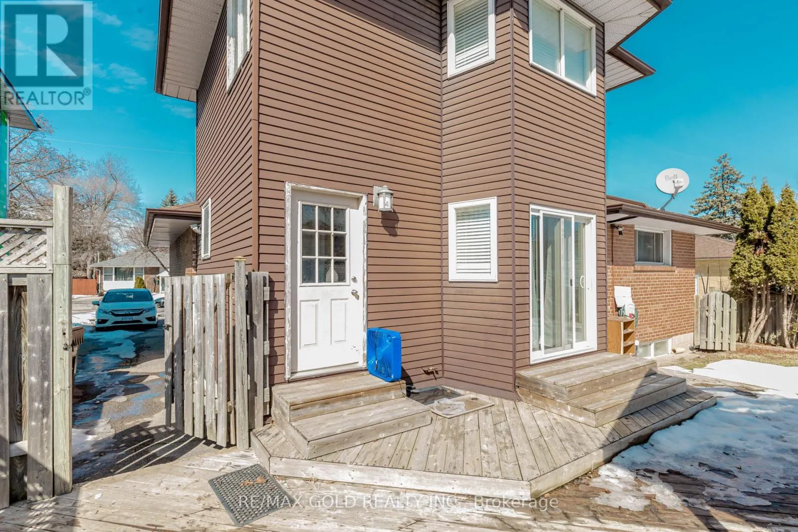 33 CAMPBELL DRIVE