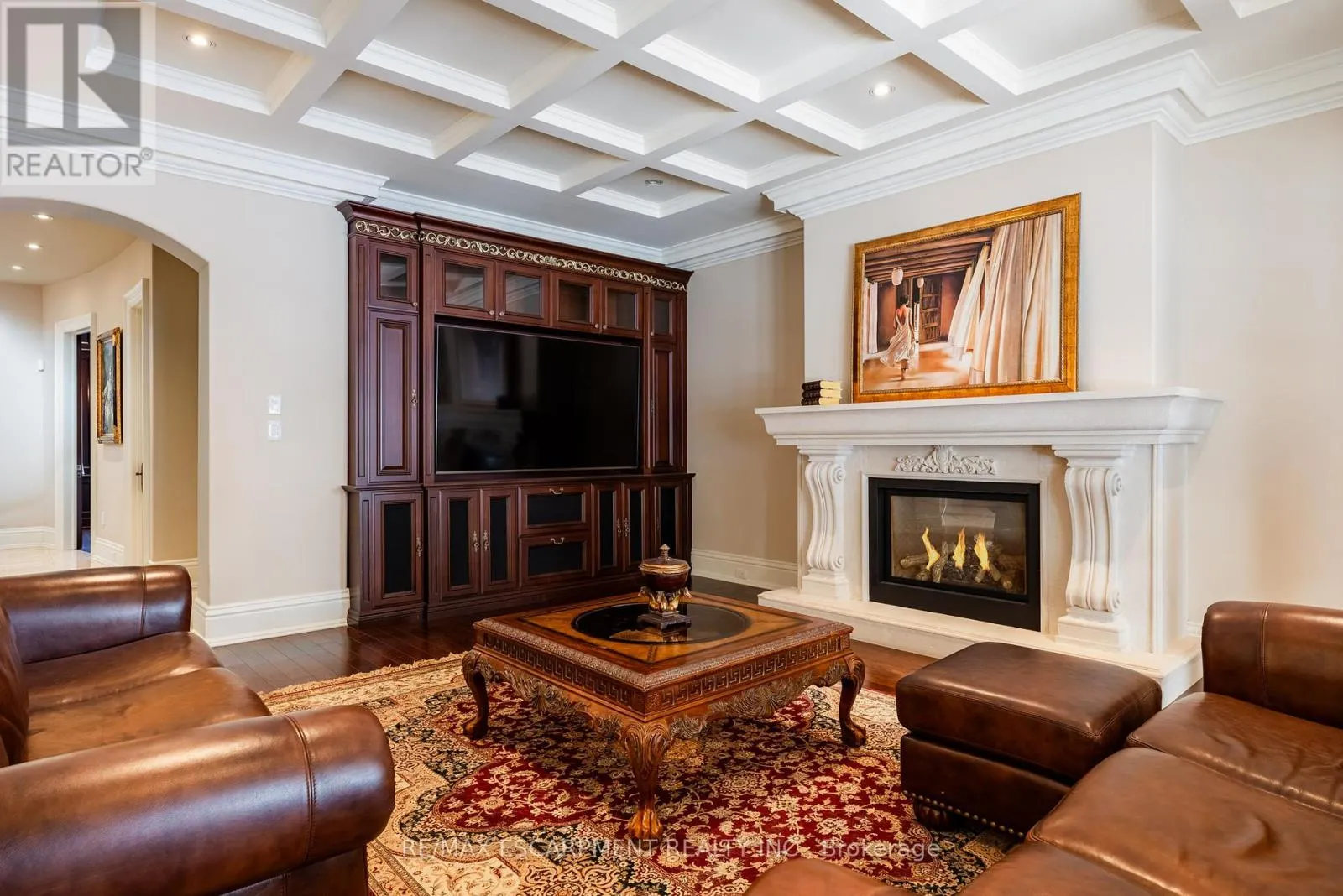 2594 BLUFFS WAY