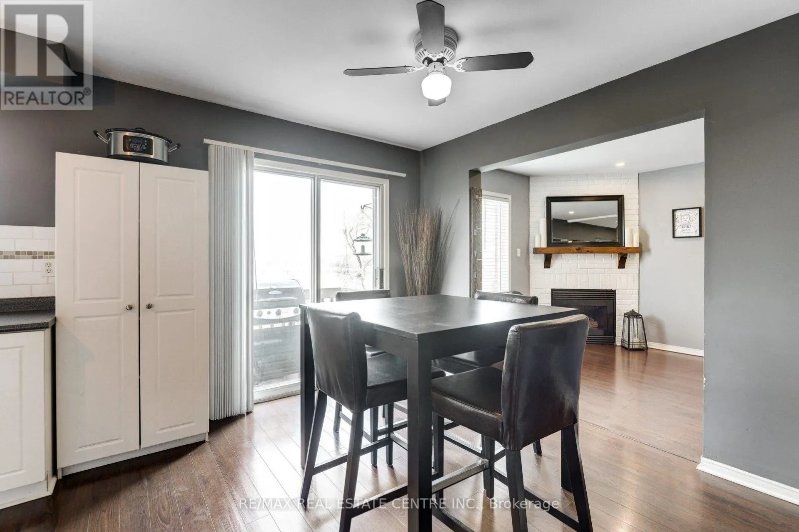 226 HOWARD CRESCENT