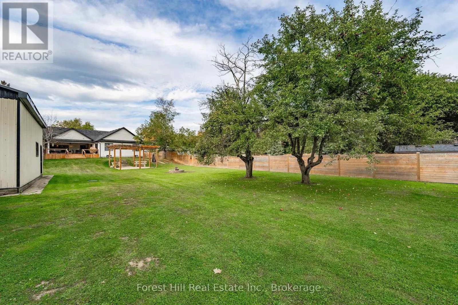 2560 2 SIDE ROAD