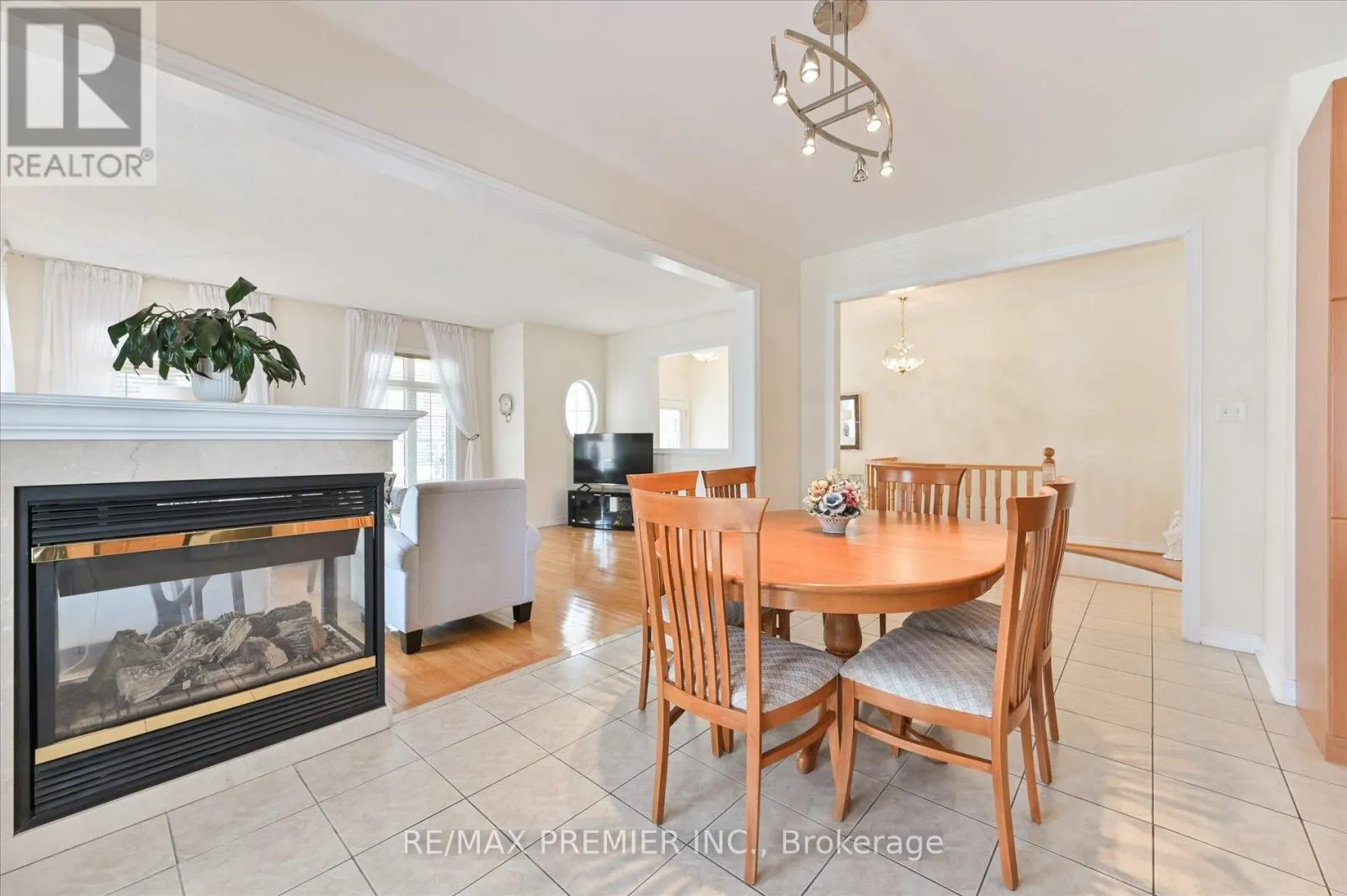 10 LEPARC ROAD