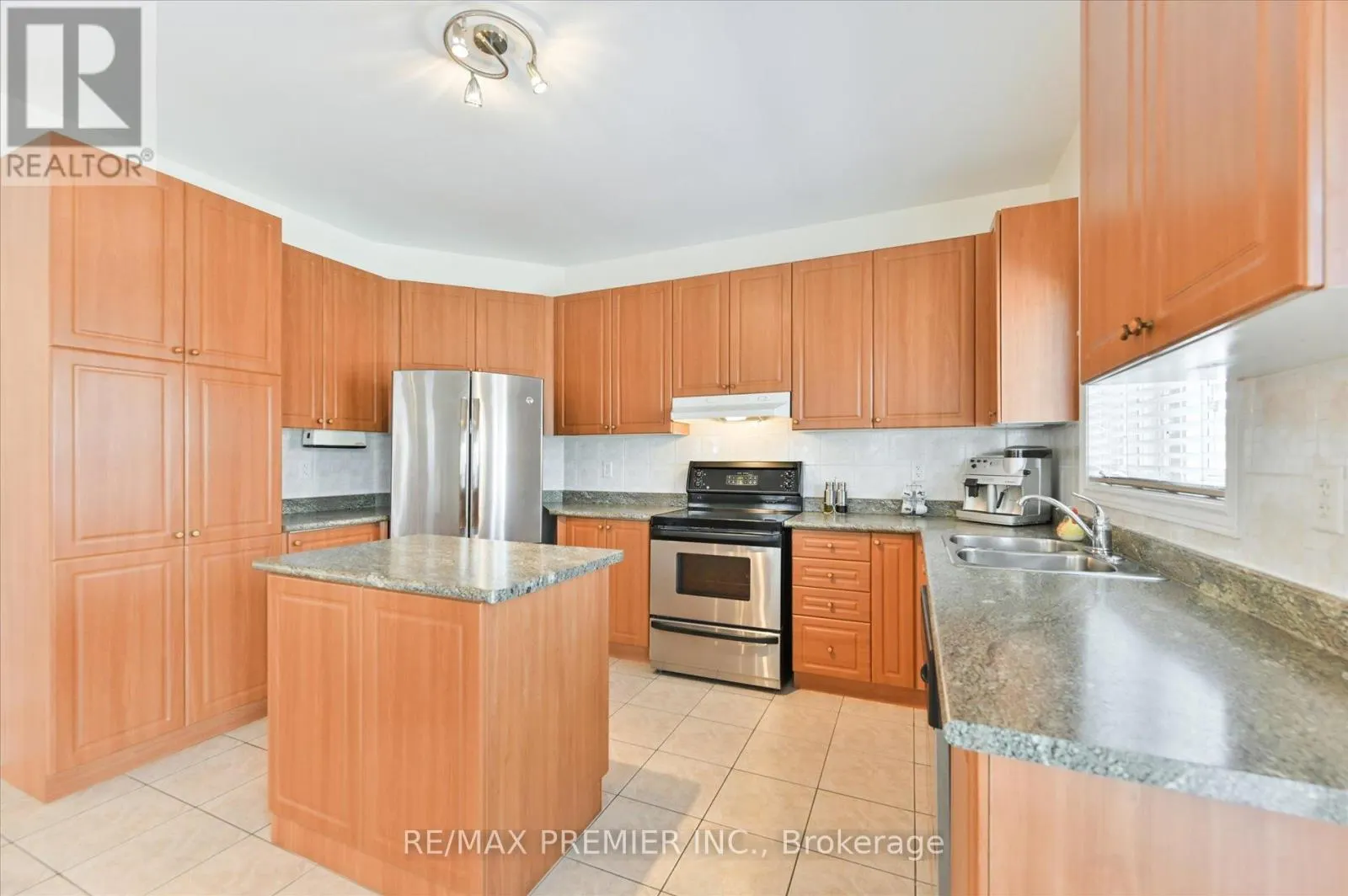 10 LEPARC ROAD