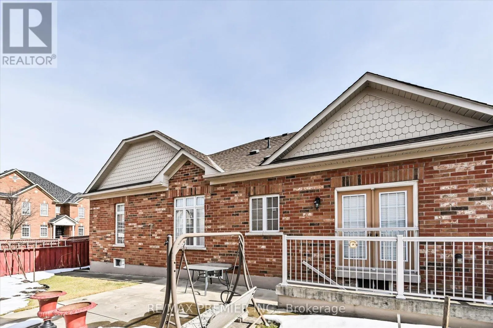 10 LEPARC ROAD