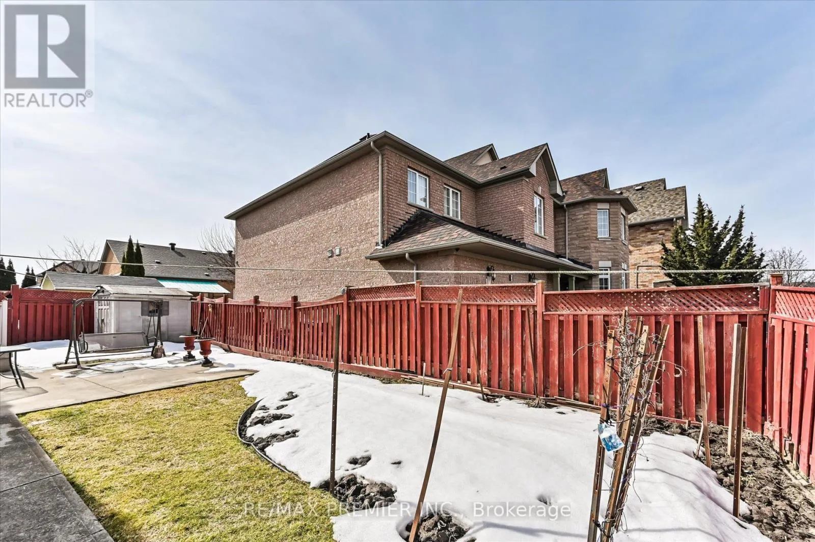 10 LEPARC ROAD