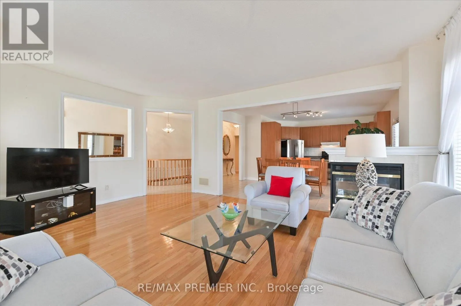 10 LEPARC ROAD