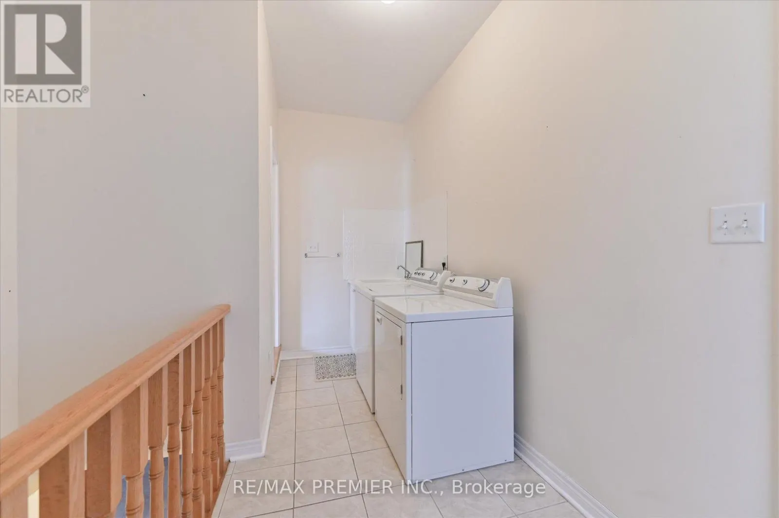 10 LEPARC ROAD