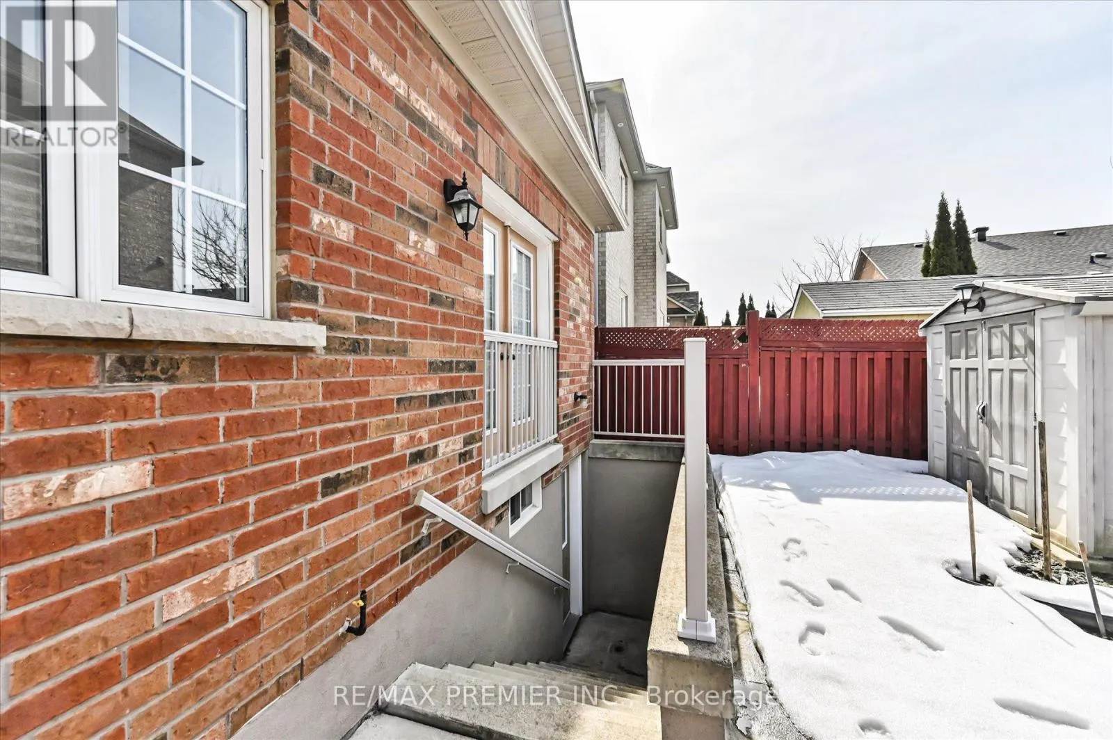 10 LEPARC ROAD