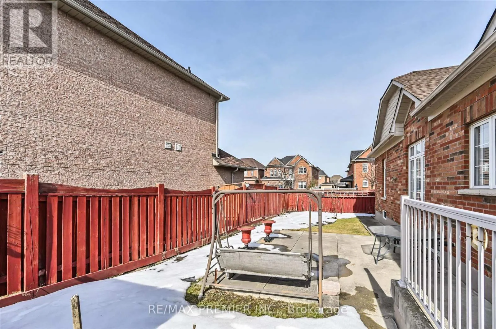 10 LEPARC ROAD