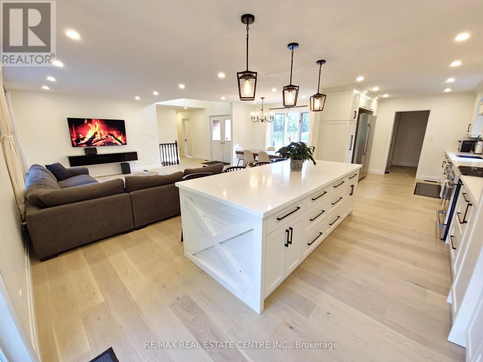11719 GUELPH LINE