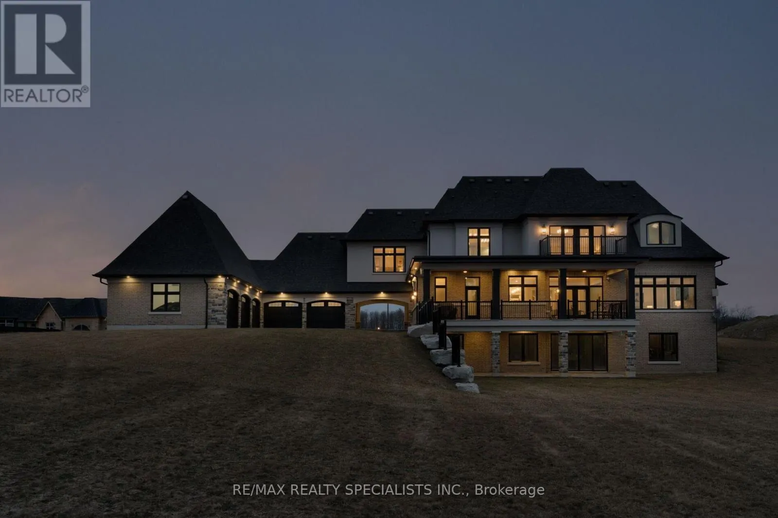 15 MULLOY COURT