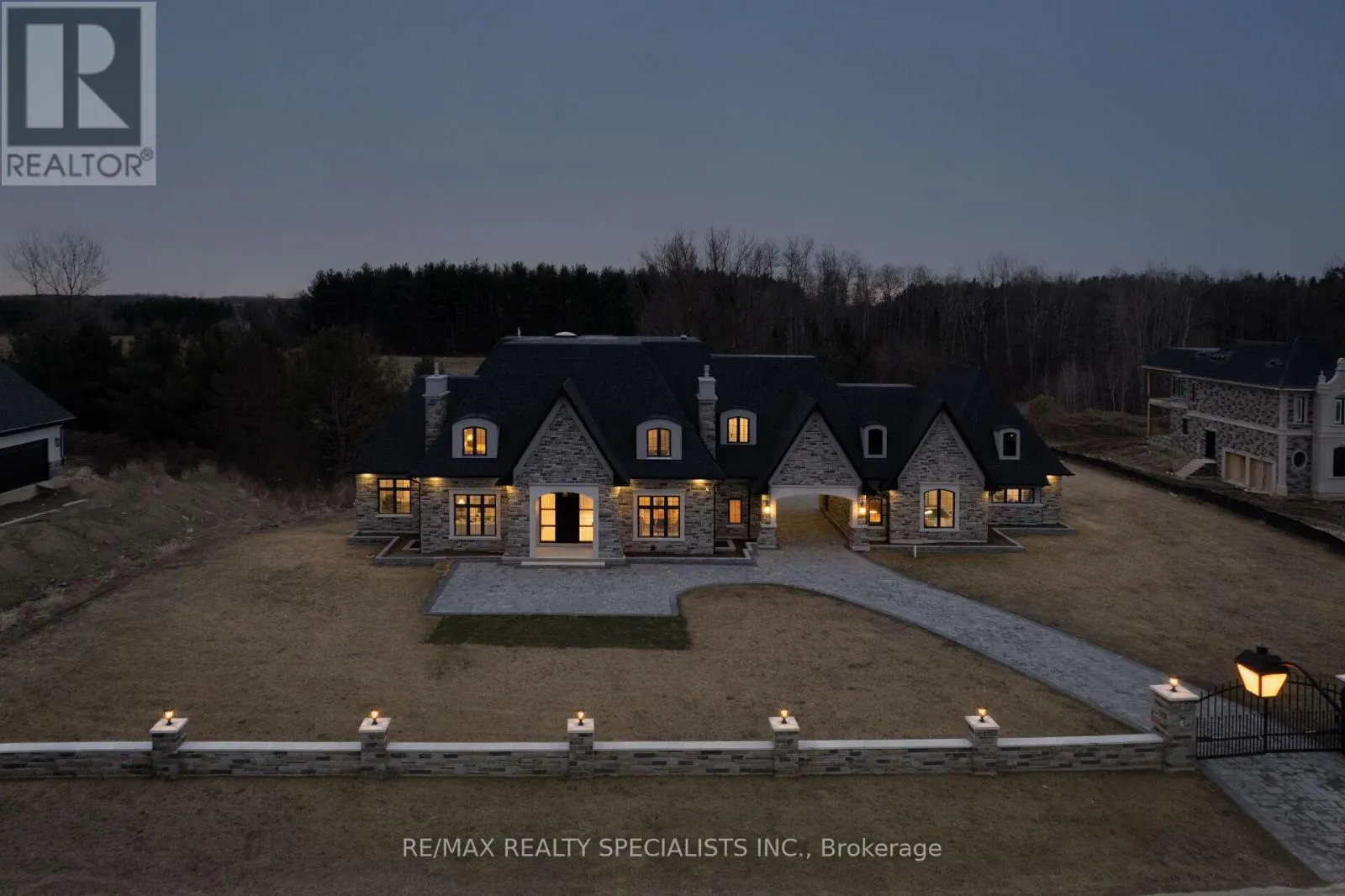 15 MULLOY COURT