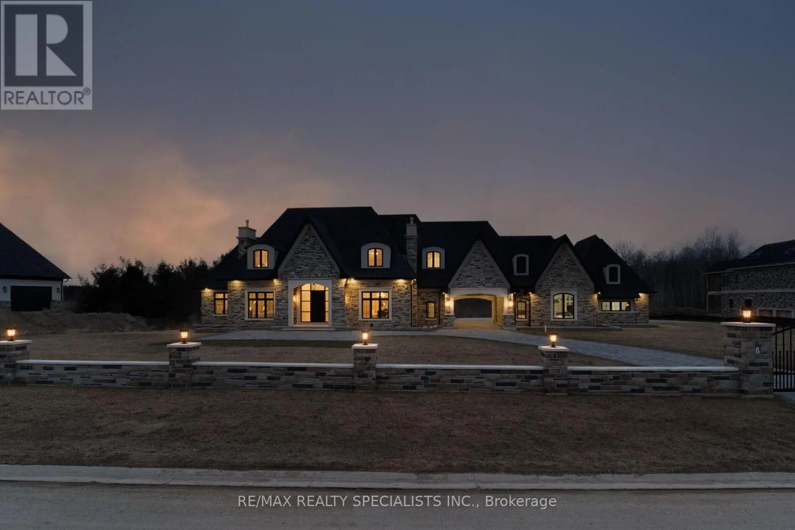 15 MULLOY COURT