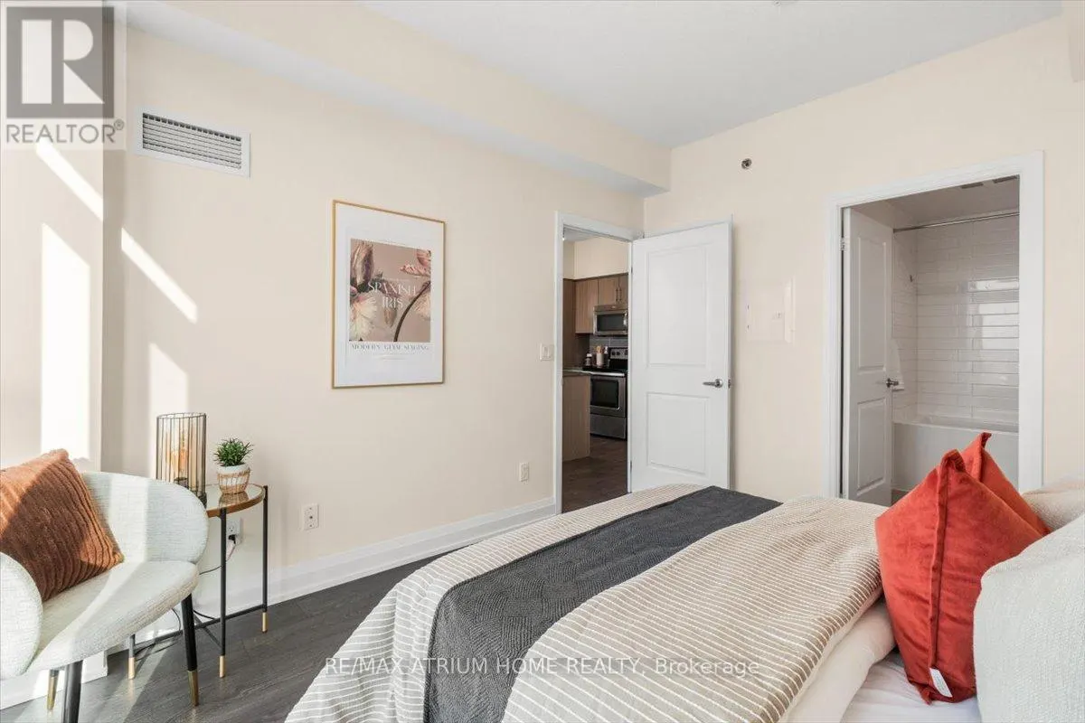 1111 - 65 SPEERS ROAD