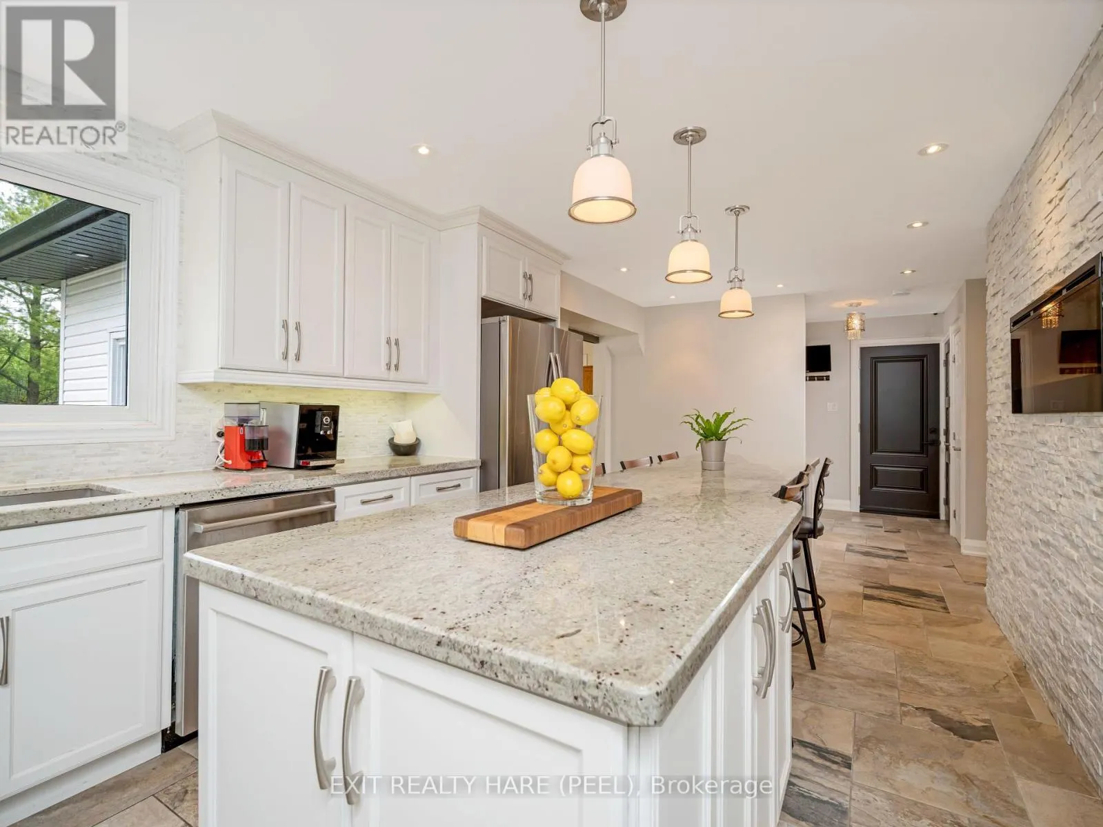 37 FAGAN DRIVE