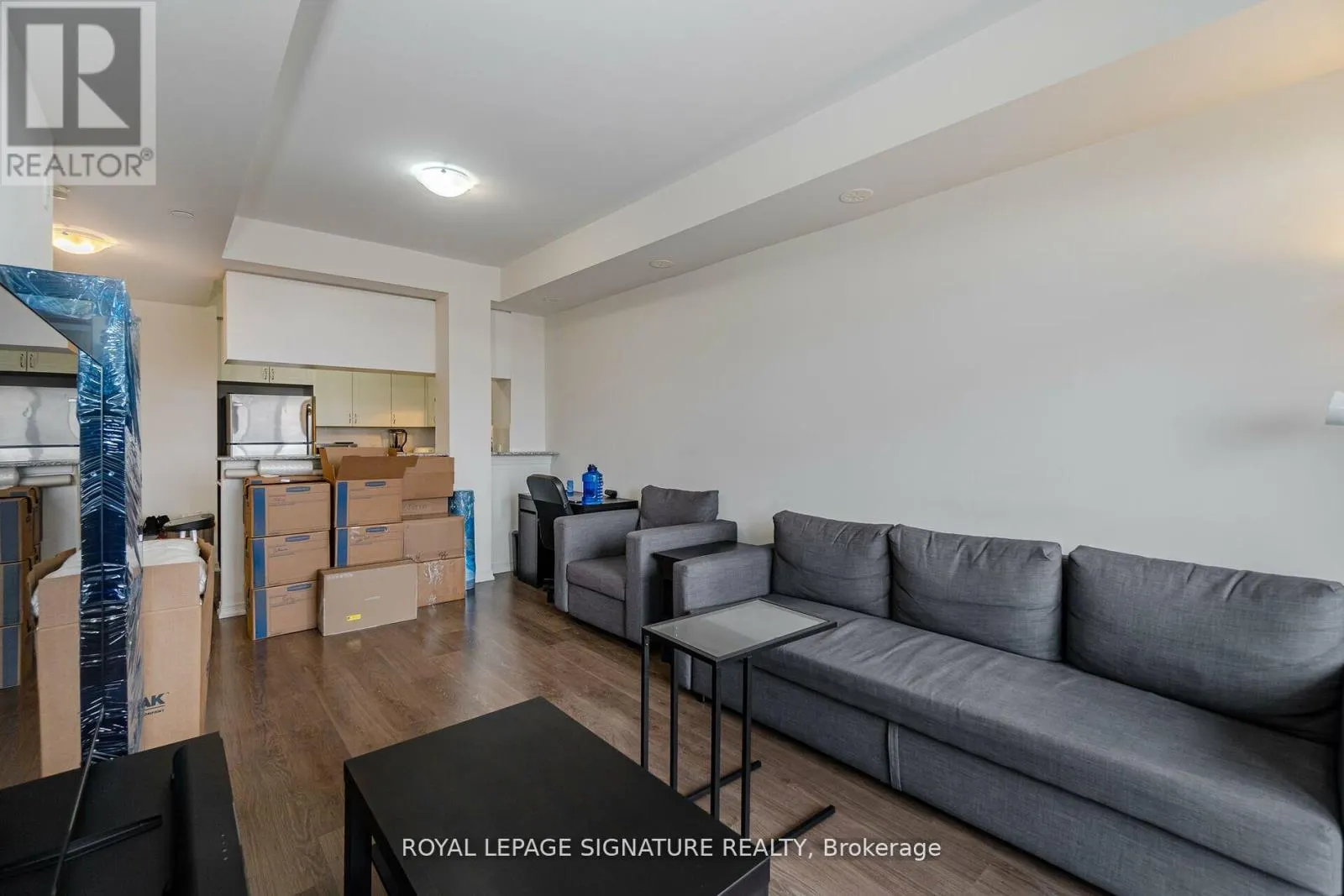 314 - 50 SKY HARBOUR DRIVE