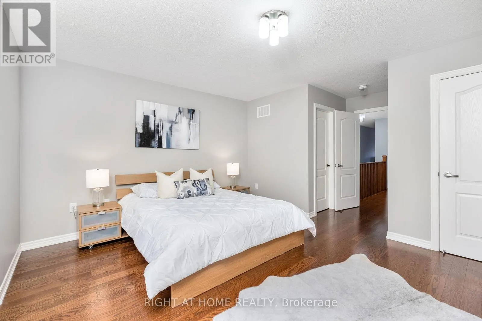 557 SETTLERS ROAD W