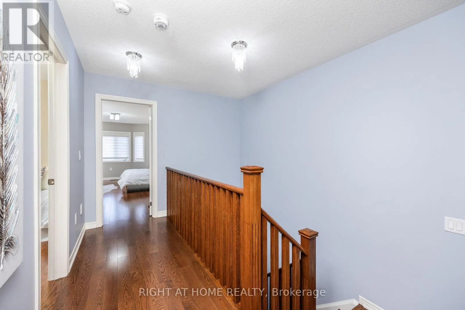 557 SETTLERS ROAD W